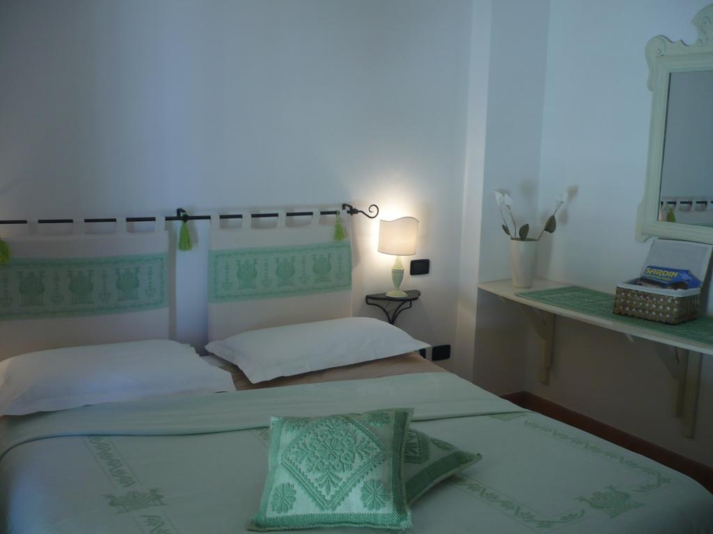 Le Pavoncelle Apartment Алгеро Стая снимка